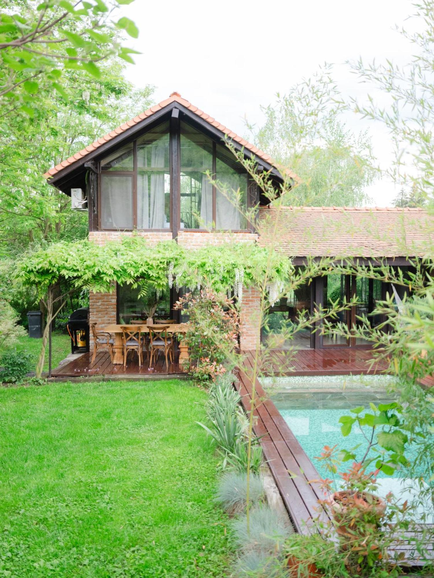 Cherry Vintage Home Targoviste Exterior foto